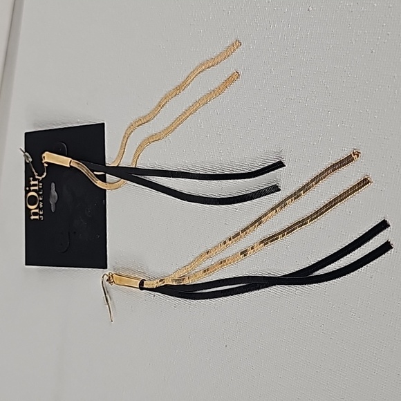 Noir Gold & Black Fringe Dangling Drop Earrings - Picture 10 of 11